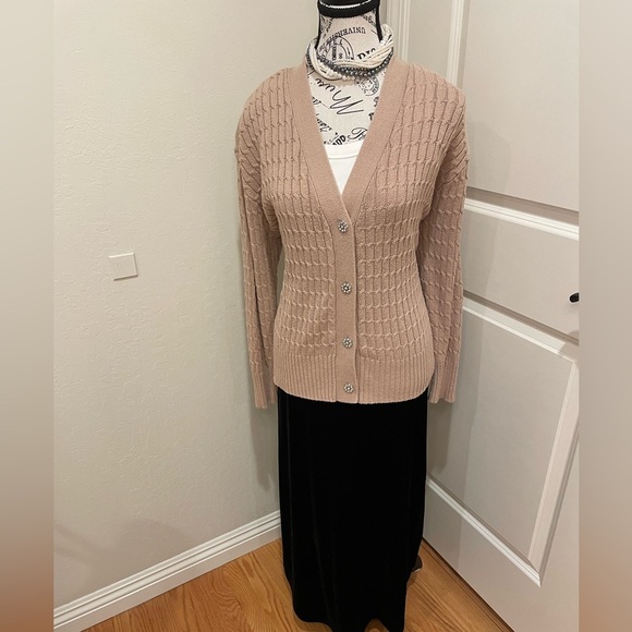 Large Anne Klein Tan, Brown, Beige Cardigan Sweater with Jeweled Butto… - Picture 1 of 12